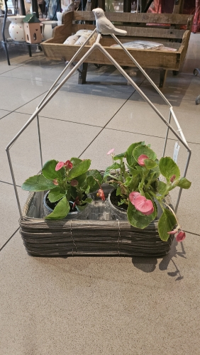 Stojan na kvety, domček s vtáčikom 36cm x 27cm