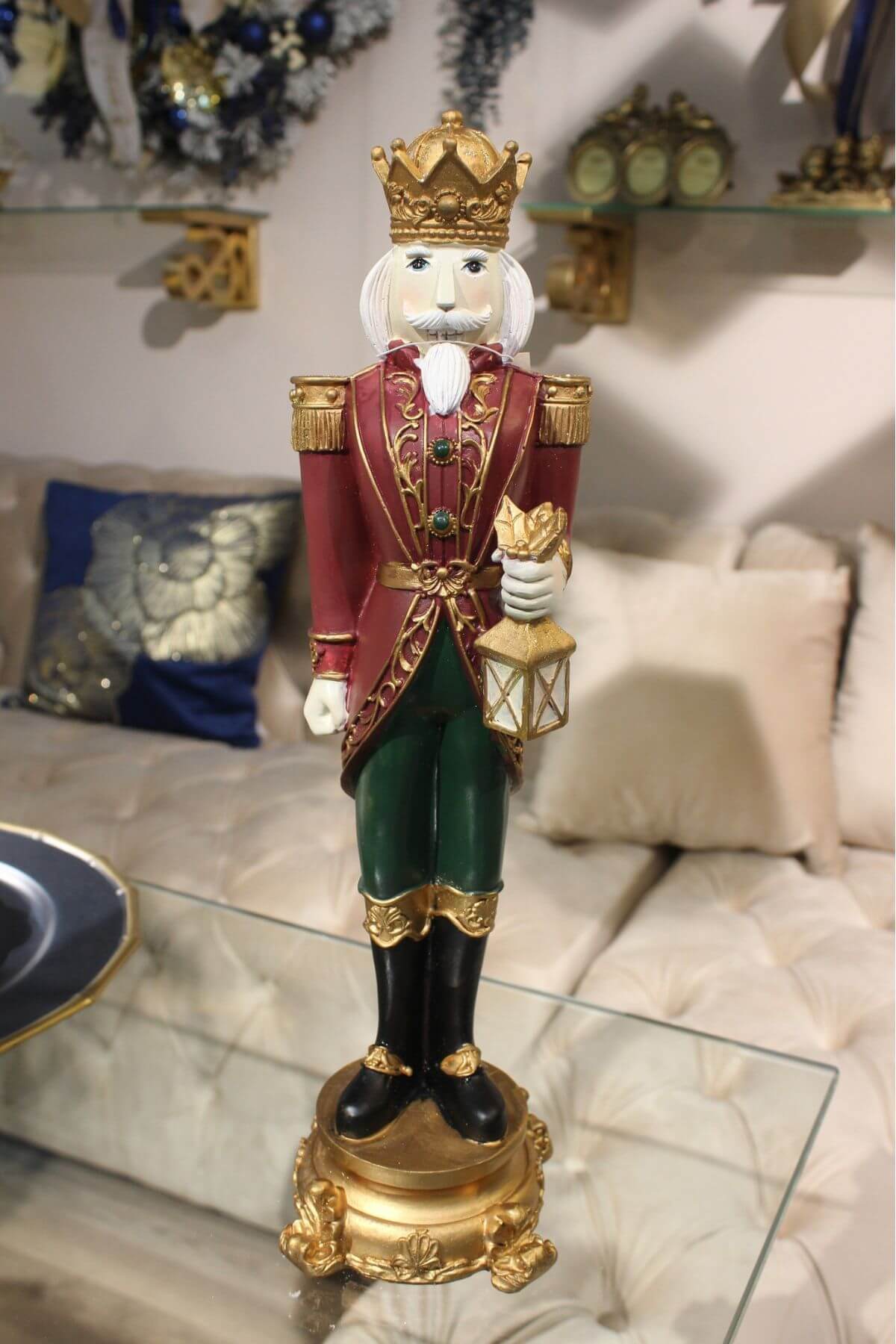 Červená vianočná dekorácia Luskáčik 38cm