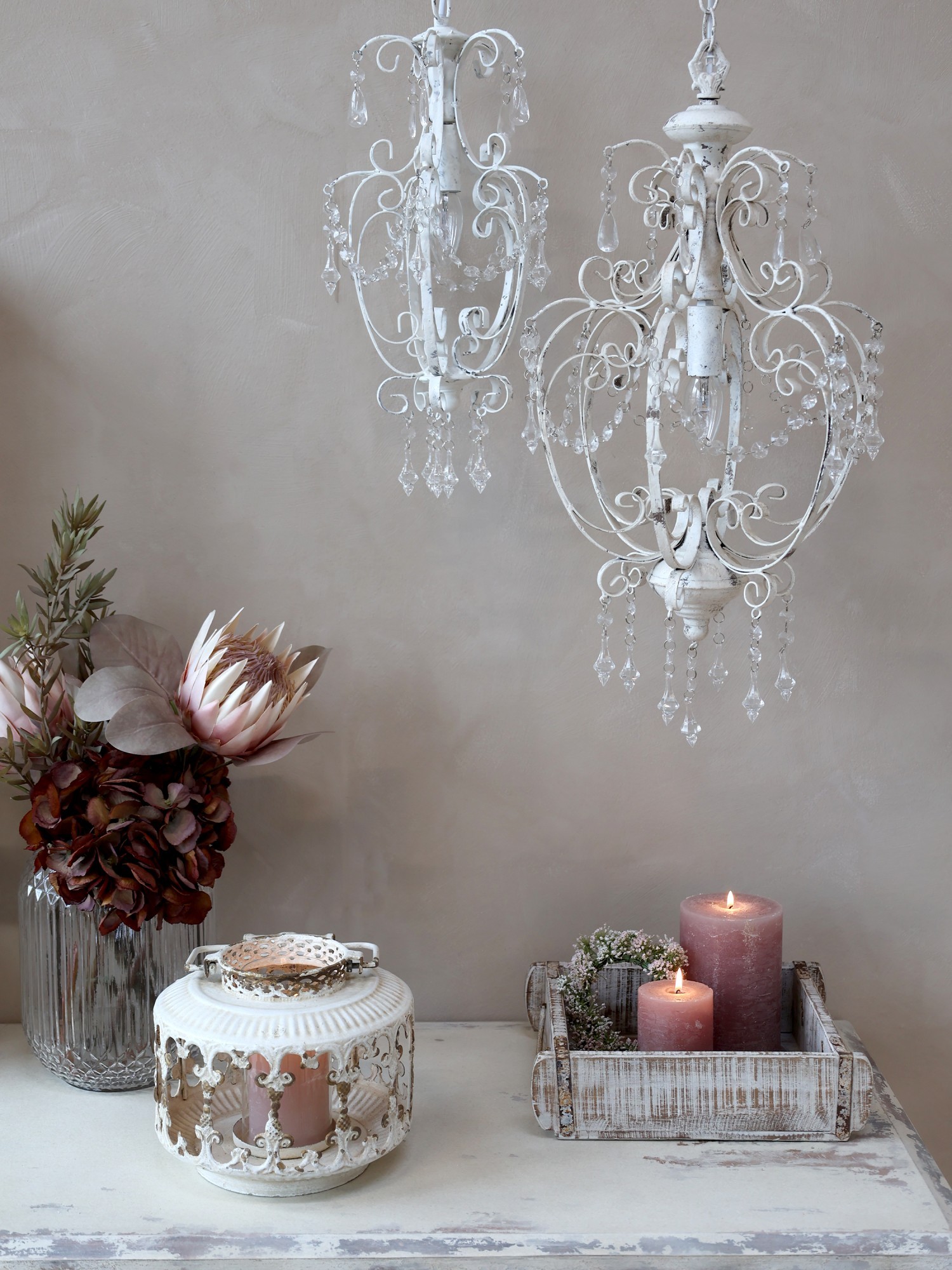 Biely vintage ručne vyrobený luster s kamienkami Chandelié - 22*40cm/E14
