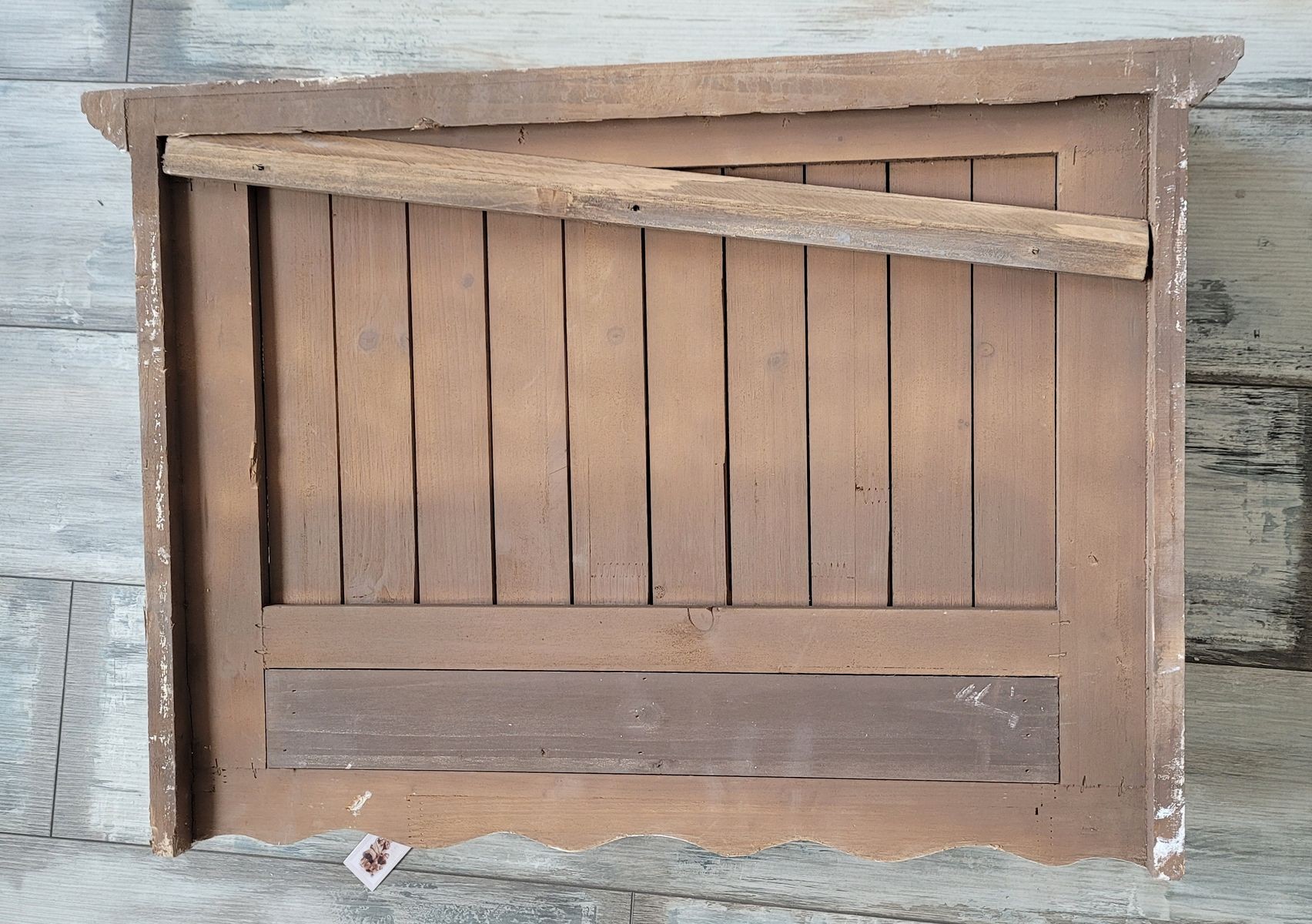 Krémová antik drevená nástenná polička Shelfie - 69*18*49cm