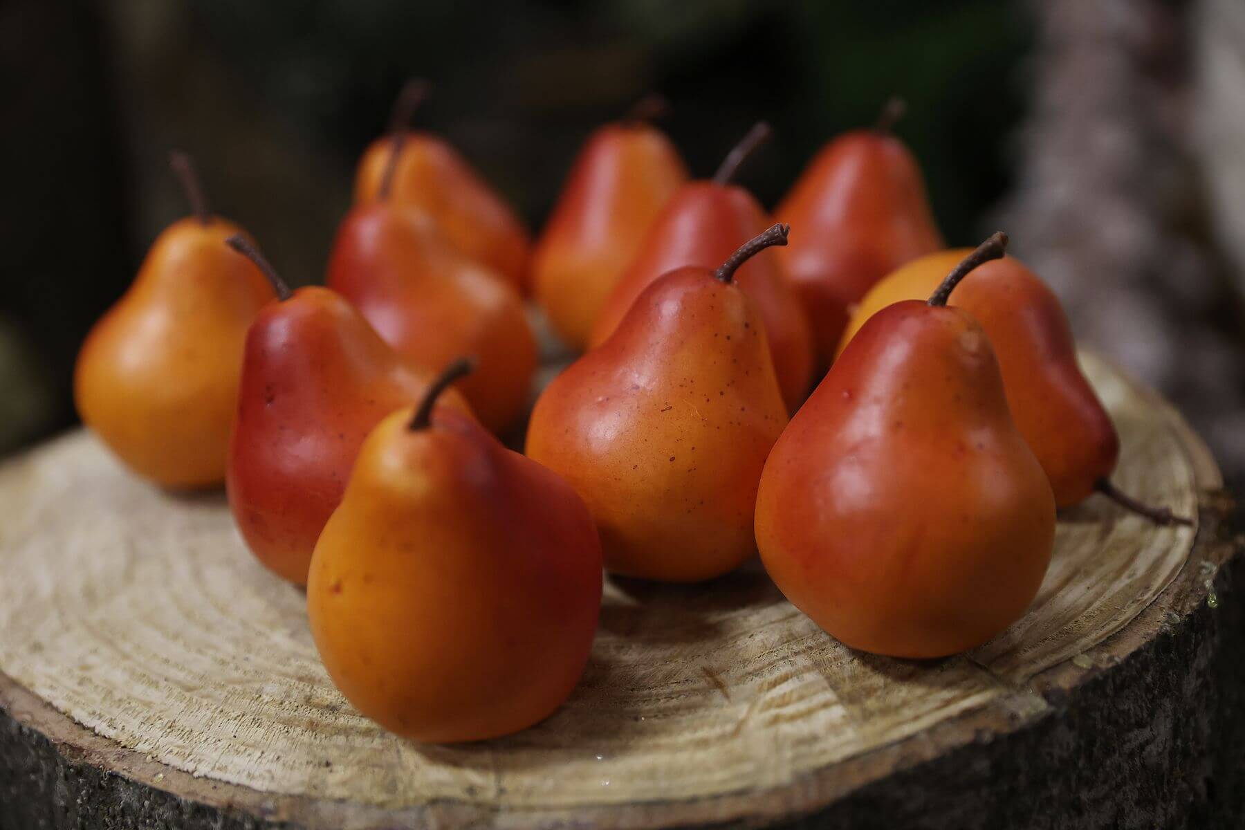 Oranžová dekoračná hruška ,8cm