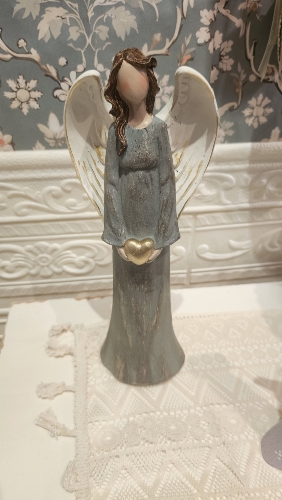 Anjel modrá patina so zlatým srdiečkom, 26cm 